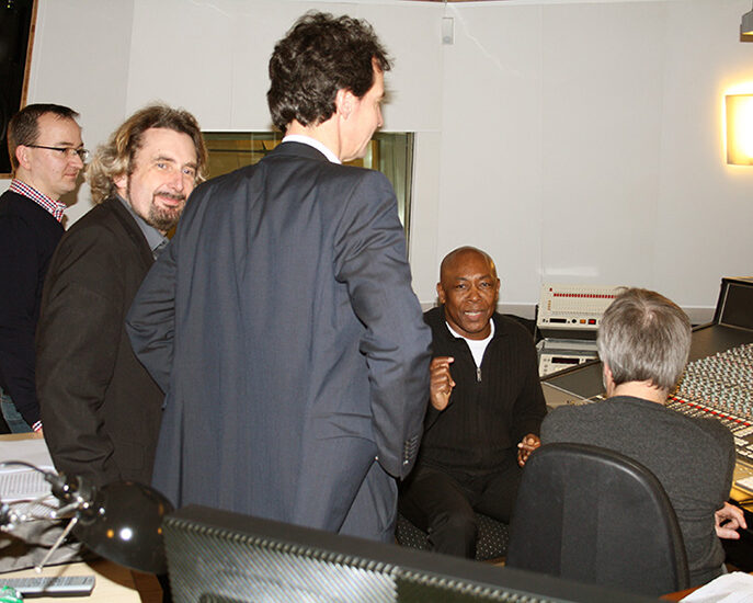 Matthias Lange, Heinz Walter Florin, Intendant der Nürnberger Symphoniker Lucius A. Hemmer, John Davis und Soundtechniker Roland Häring (v.l.)