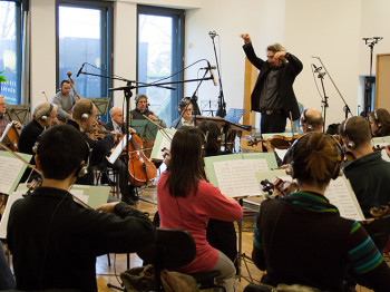 Nürnberger Symphoniker im Streetlife Studio mit Dirigent Heinz Walter Florin